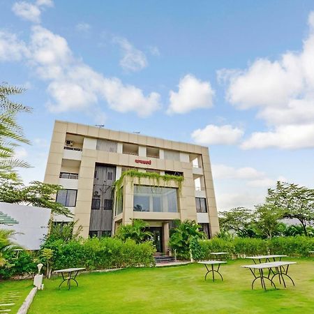 Oyo 48352 Hotel Bhagyalaxmi Kala Luaran gambar