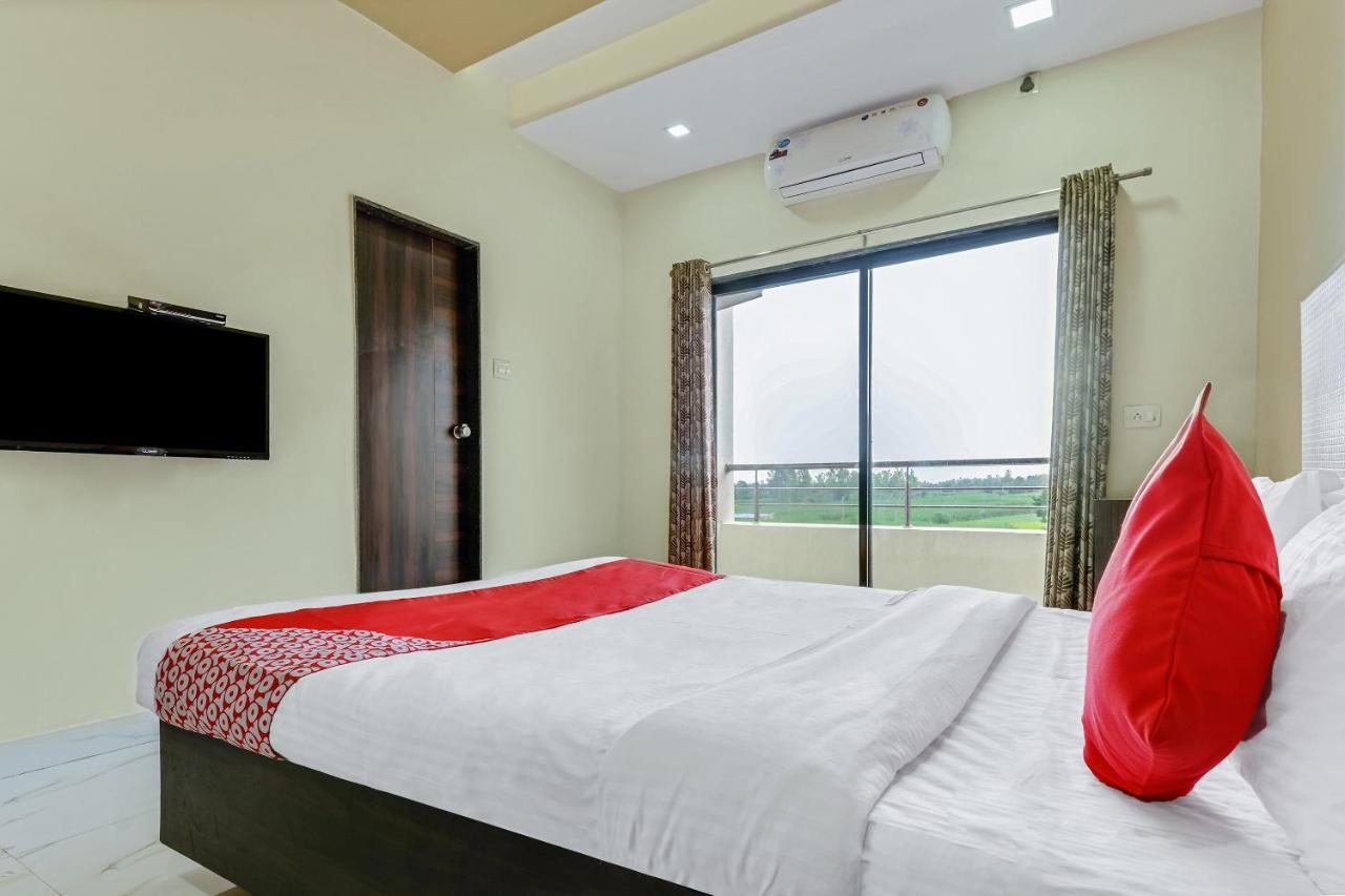 Oyo 48352 Hotel Bhagyalaxmi Kala Luaran gambar