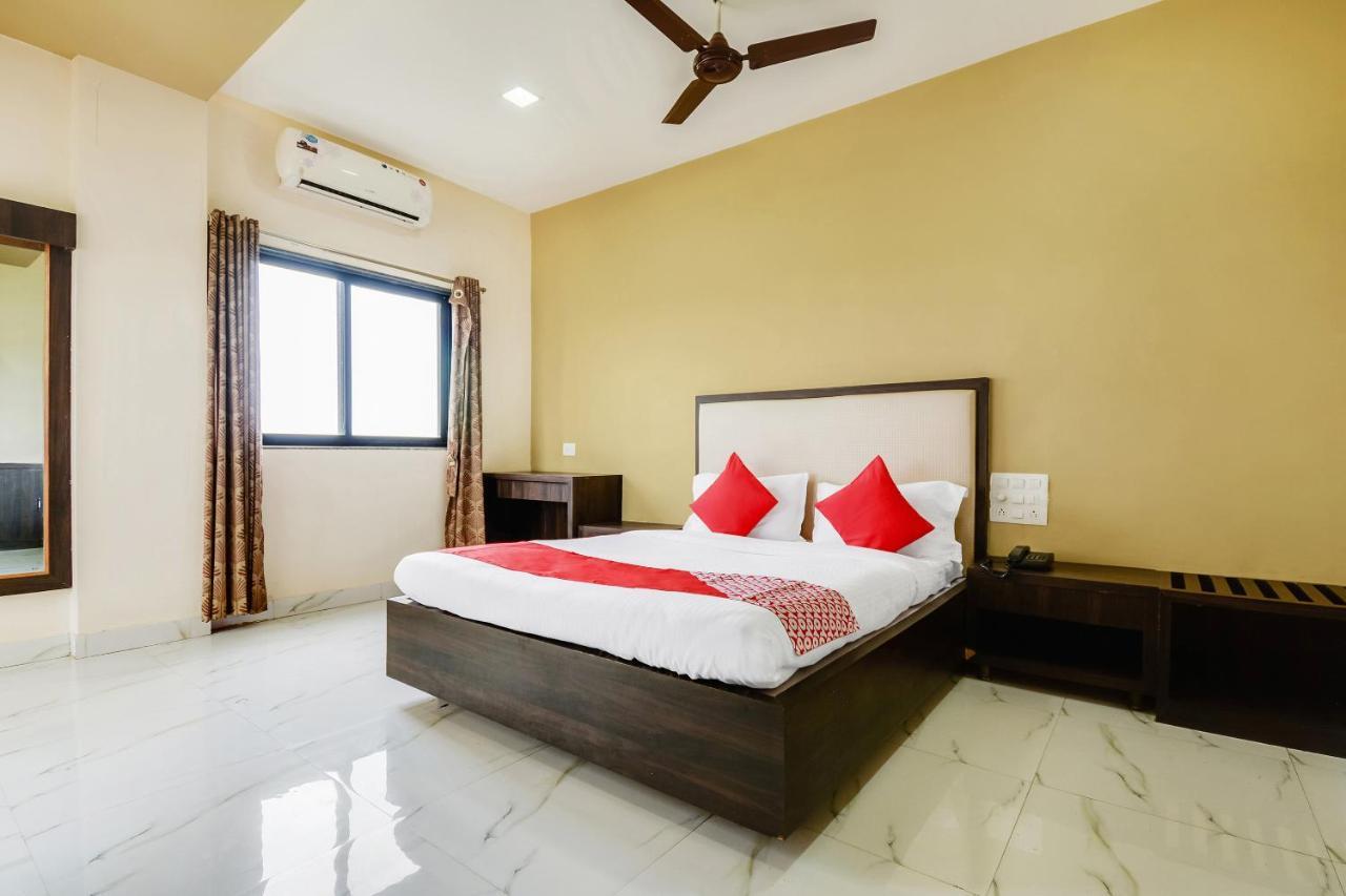 Oyo 48352 Hotel Bhagyalaxmi Kala Luaran gambar