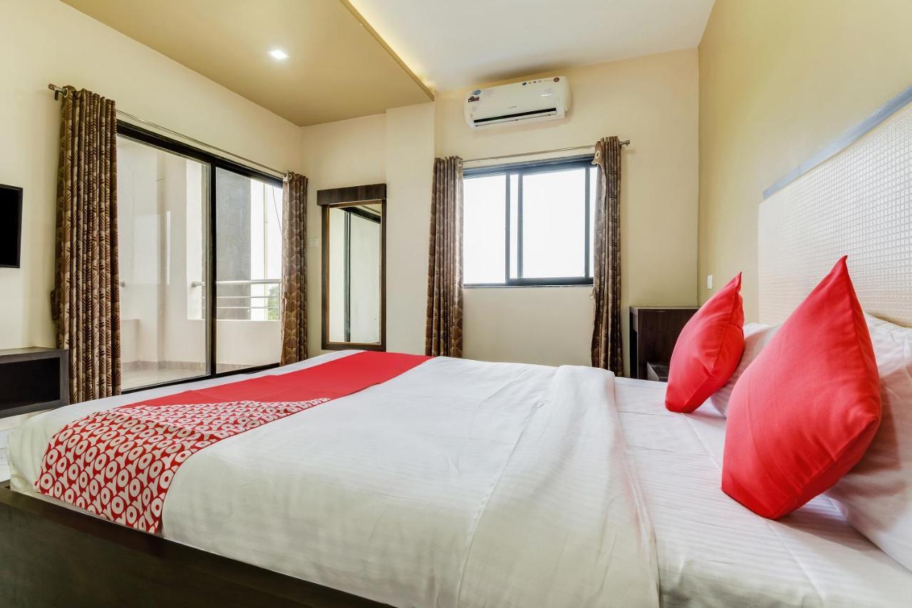 Oyo 48352 Hotel Bhagyalaxmi Kala Luaran gambar
