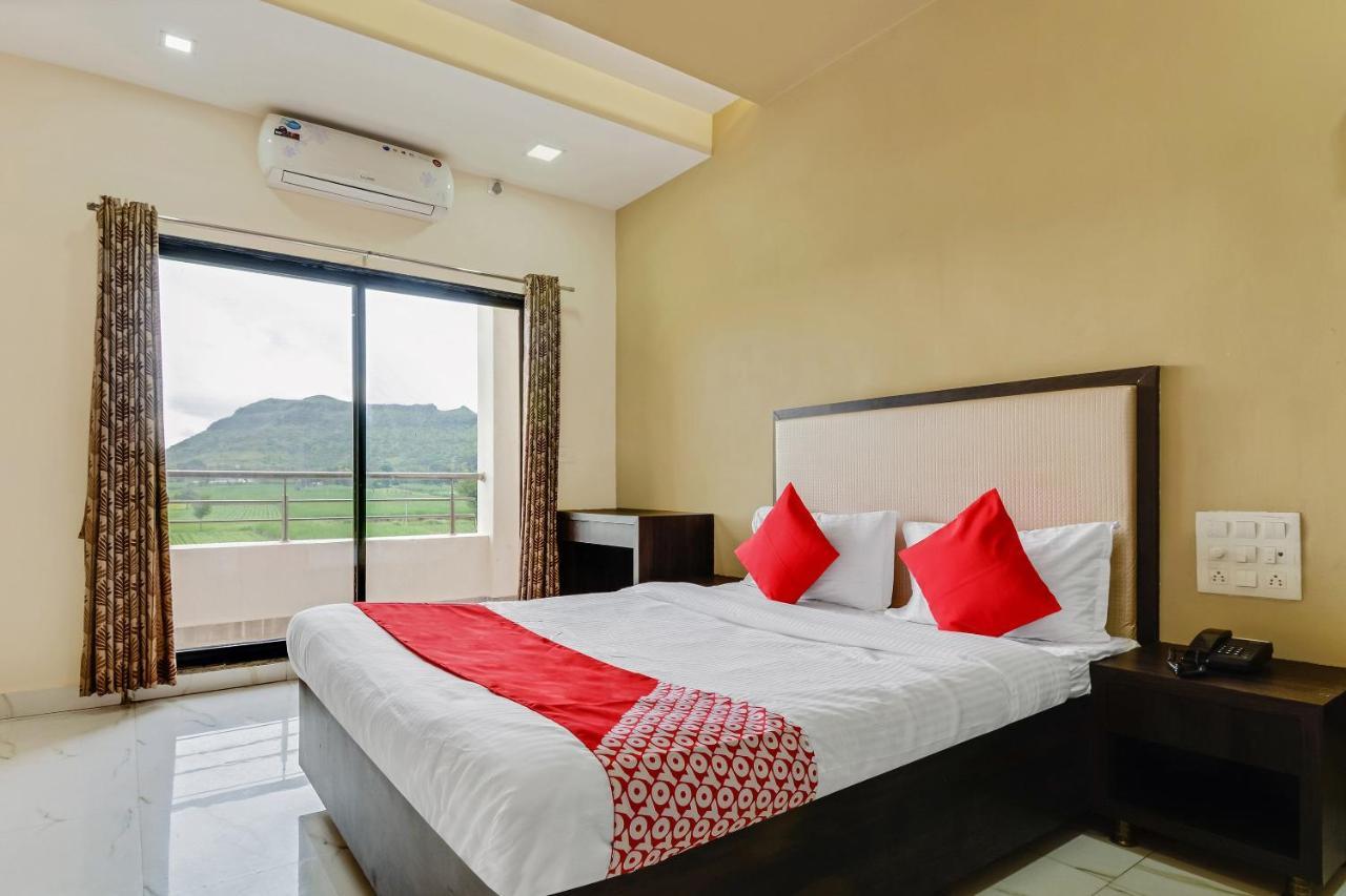 Oyo 48352 Hotel Bhagyalaxmi Kala Luaran gambar