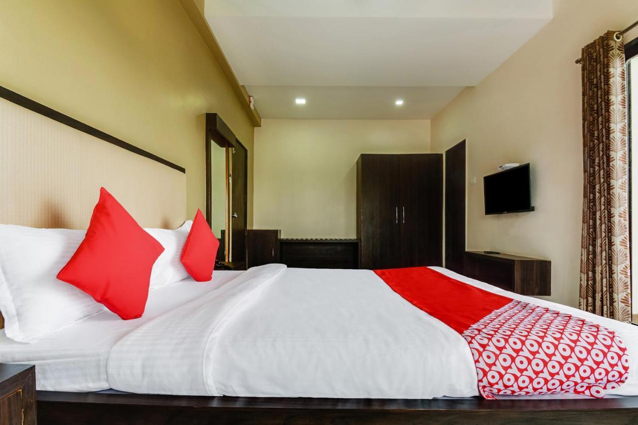 Oyo 48352 Hotel Bhagyalaxmi Kala Luaran gambar